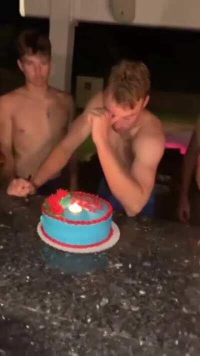 To smash the cake on his face