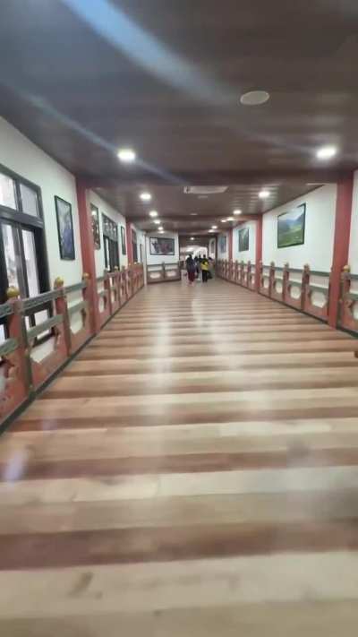 Quality of life / infrastructure/ cleanliness on India’s 🇮🇳 side vs Bhutan 🇧🇹