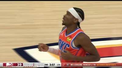 [Highlight] SGA cooks Bogdanovic with the fake and behind the back then pulls up for 3