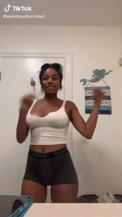 Peaking 😋 [secretquirkycricket]