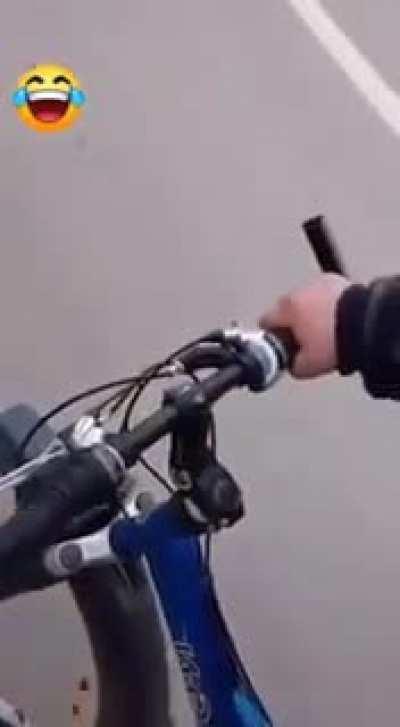 Voi ?!?!? Pe unde ?!?!?