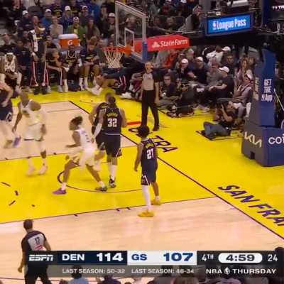 In his 17th NBA season, Warriors Steph Curry continues to amaze. Last night against the Nuggets he scored 42 pts (35 in 2nd half + ot) had 7ast 6 reb 3 stl to lead Warriors to a 137-131 victory