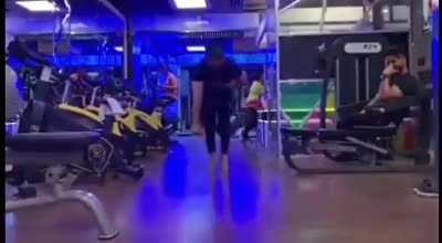 Sharma ji ka beta shining nahi marta 😎