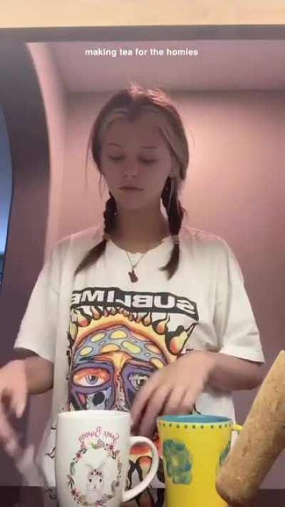 Loren is so cute, I just love videos and pictures like these