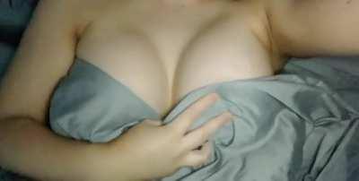 Revealing what's underneath my sheets [OC] 😏🛏️