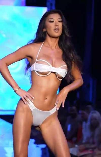 Jenn Lee - Berry Beachy, Miami 2024