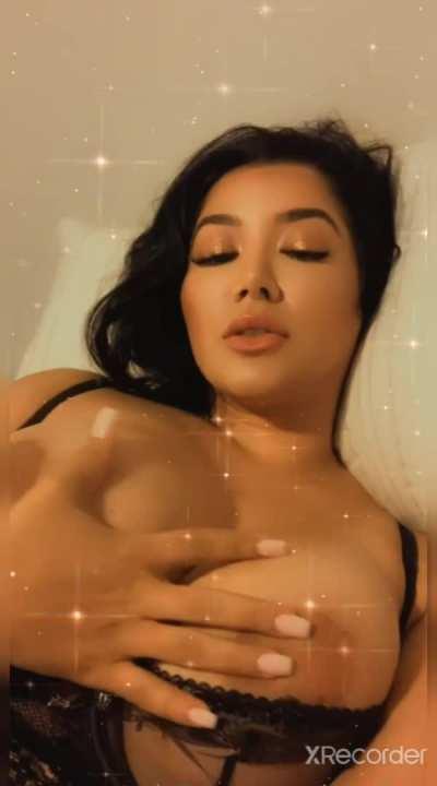 Get 2GB Contents of This Beauty in Comment⬇️⬇️