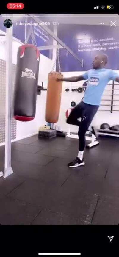 Get the man a UFC contract @danawhite