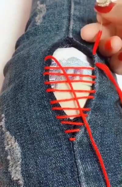 When she pulls the thread tight on this perfect denim seam repair 👌 [crosspost]