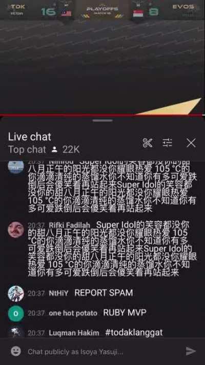 Super Idol chat raid during M3 livestream