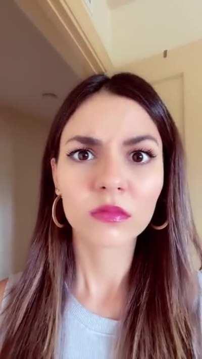 Eye Brow Wave is Back