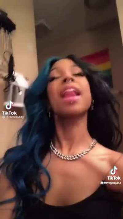 I made a collage of one of the cringiest trends I’ve come across. How did this many people convince themselves this was okay 😵‍💫