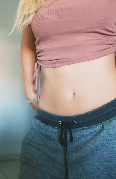 a little tanline tease