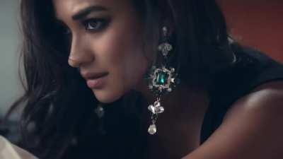 shay mitchell is so fuckin hot