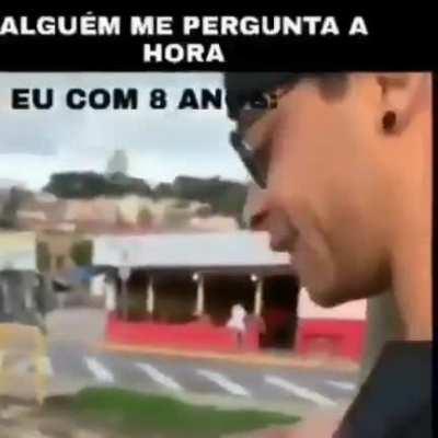 Eu com relogio de ponteiro