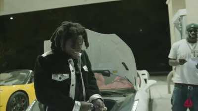 Me when i see bruce in lenox:😩😩😩