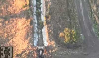 RU POV: Scouts(left side of video) from 33rd Motorized Rifle Division get a heads up from drone operator that Ukrainians are waiting to surprise them in the direction scouts were going. Scouts proceeds to surprise the Ukrainians instead.