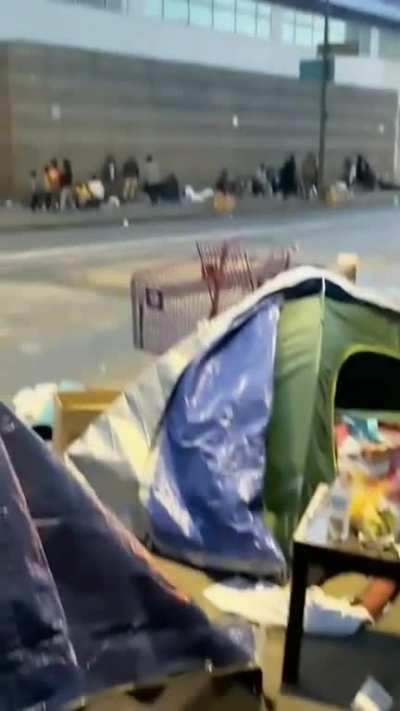 USA vs Switzerland, why are we still emigrating to the US??? ð­ð­ð­ Why wasn't I born in Switzerland???? ð­ð­ð­ð­ð­ð¥ð¥ð¥ð¥ð¥