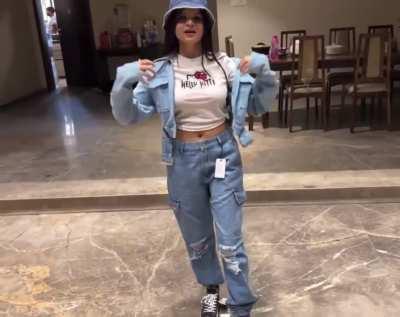 Krutika showing her Ass🍑and hello kitty😉🥵