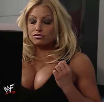 Trish Stratus