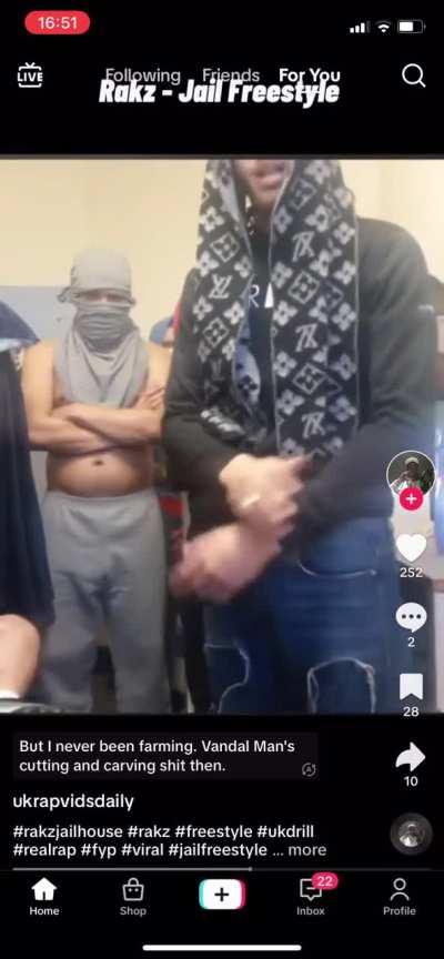 Rakz used to chill with OFB on Martins sofa??