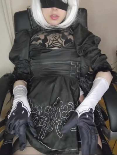 I'm doing a face reveal on my onlyfans when I get to 200 subscribers!  come and subscribe so you don't miss it <3