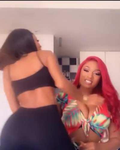 Haven't seen this before (anyone got a link to that live they did?):