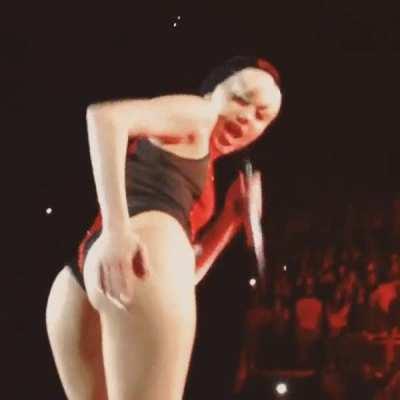 Miley notices a fan recording her...