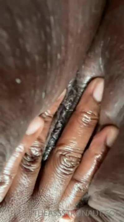 Gotta be one of, if not the best video she ever released 😩😰🍑🔥🙏🏾