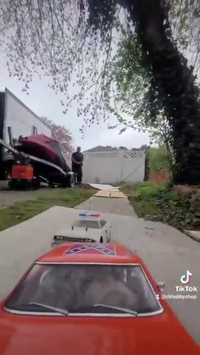 Them Duke boys are at it again!