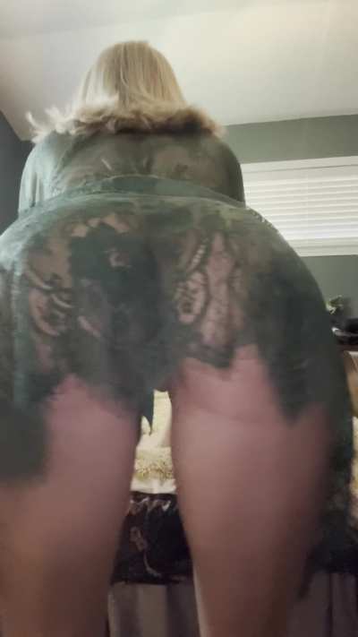 This mom needs a cub to call her mommy