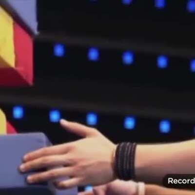 Daisuke Ono fails at Jenga