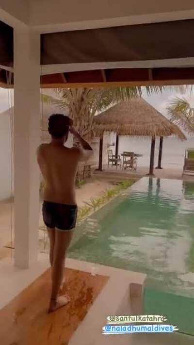 Brace yourself guys.. more hot bikini photos are coming.. and her bf is obviously cumming on her every holes😉