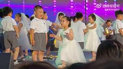 舞娘的喜悲没人看见