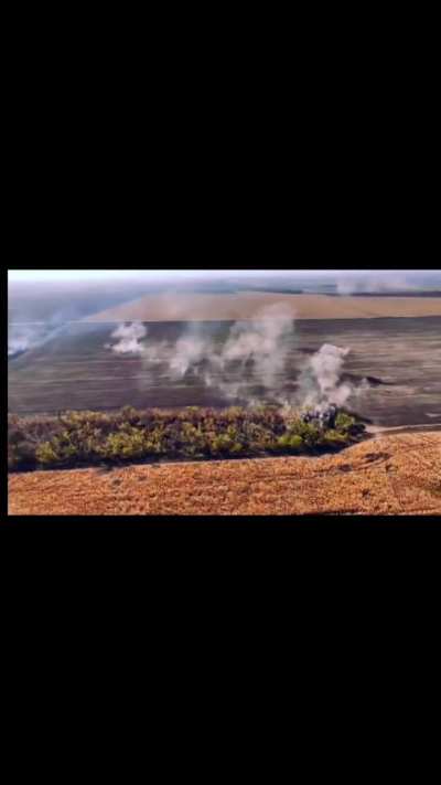 Ukrainian Leopard firing at Russian positions, unknown time and location 