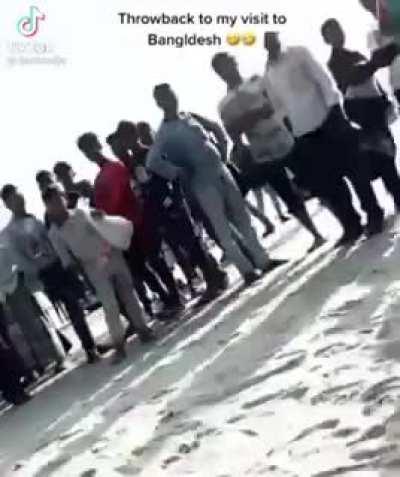 I’m at the beach and want to show guys the beautiful view….