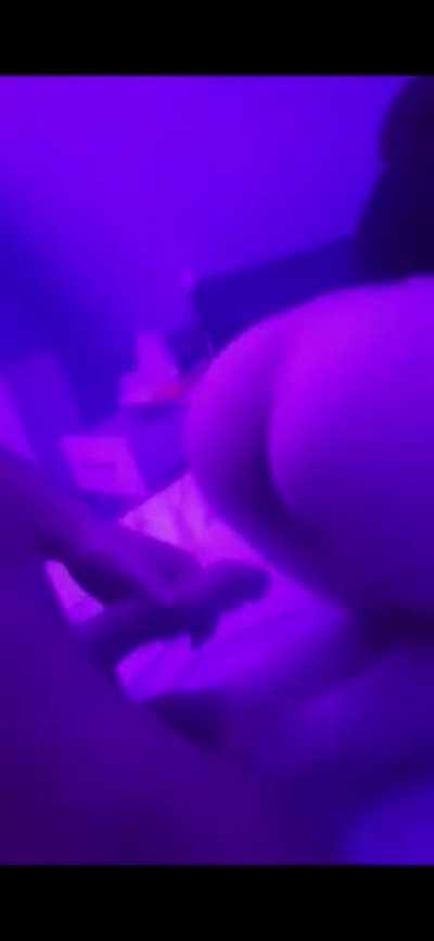 Tinder rand&iacute;čko😈