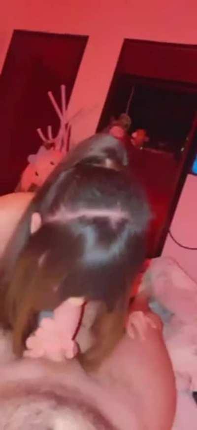 I love to suck a dick 🤤 I can suck yours.