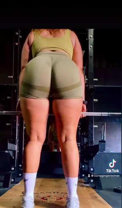 Always wear shorts at the gym 😍