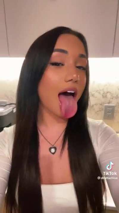 Chloe diffata tongue out pt.1