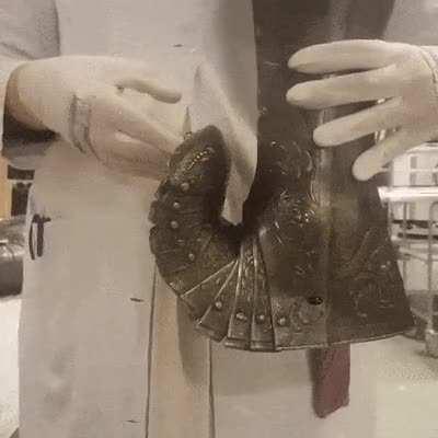 The knight's shoes are not as tough as we think