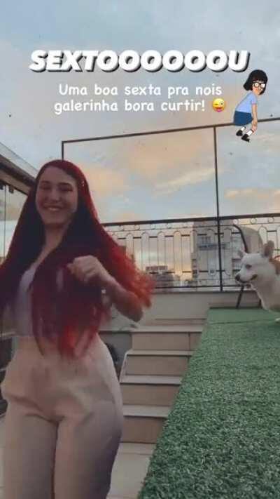 Diana Zambrozuski (rebolando)