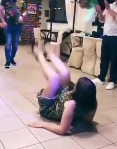 To behave at the xmass party