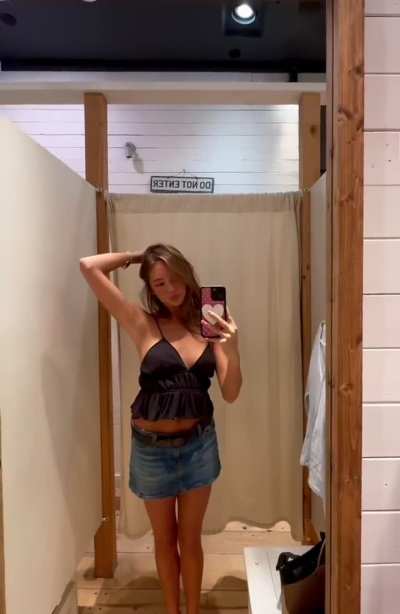 Gorgeous Maddy white shirt 😍