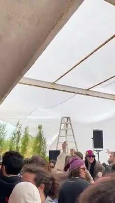 Please help me find this ID?? Get low remix?