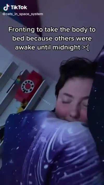 TFW you can’t fall asleep at night because you locked all of your personalities out on the front porch 🤪