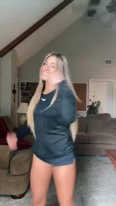 She’s too fine 🔥