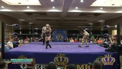 Scarlett Bordeaux kicks Faye Jackson hard in the crotch twice