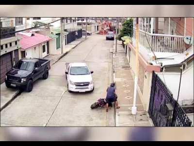 white truck arrived at the right time [Guayaquil, Ecuador]