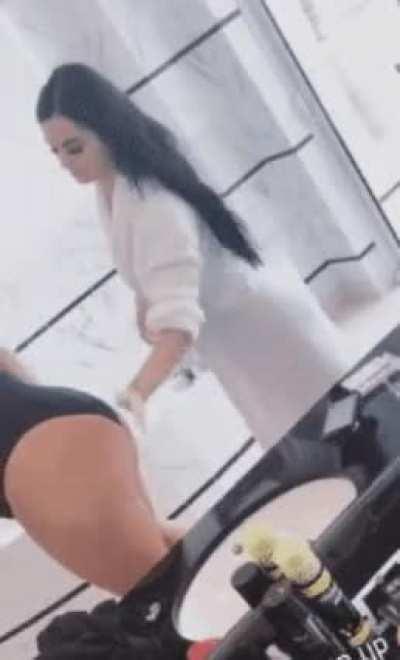 Nia's ass is so underrated it's criminal